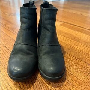 Sorel black wedges size 8.5